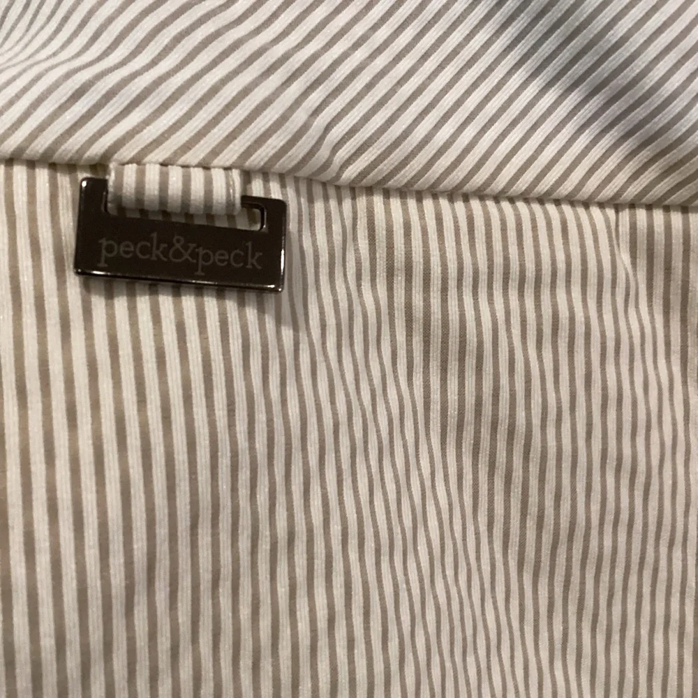 Peck & Peck Cream Capris for Women - Picture 4 of 9